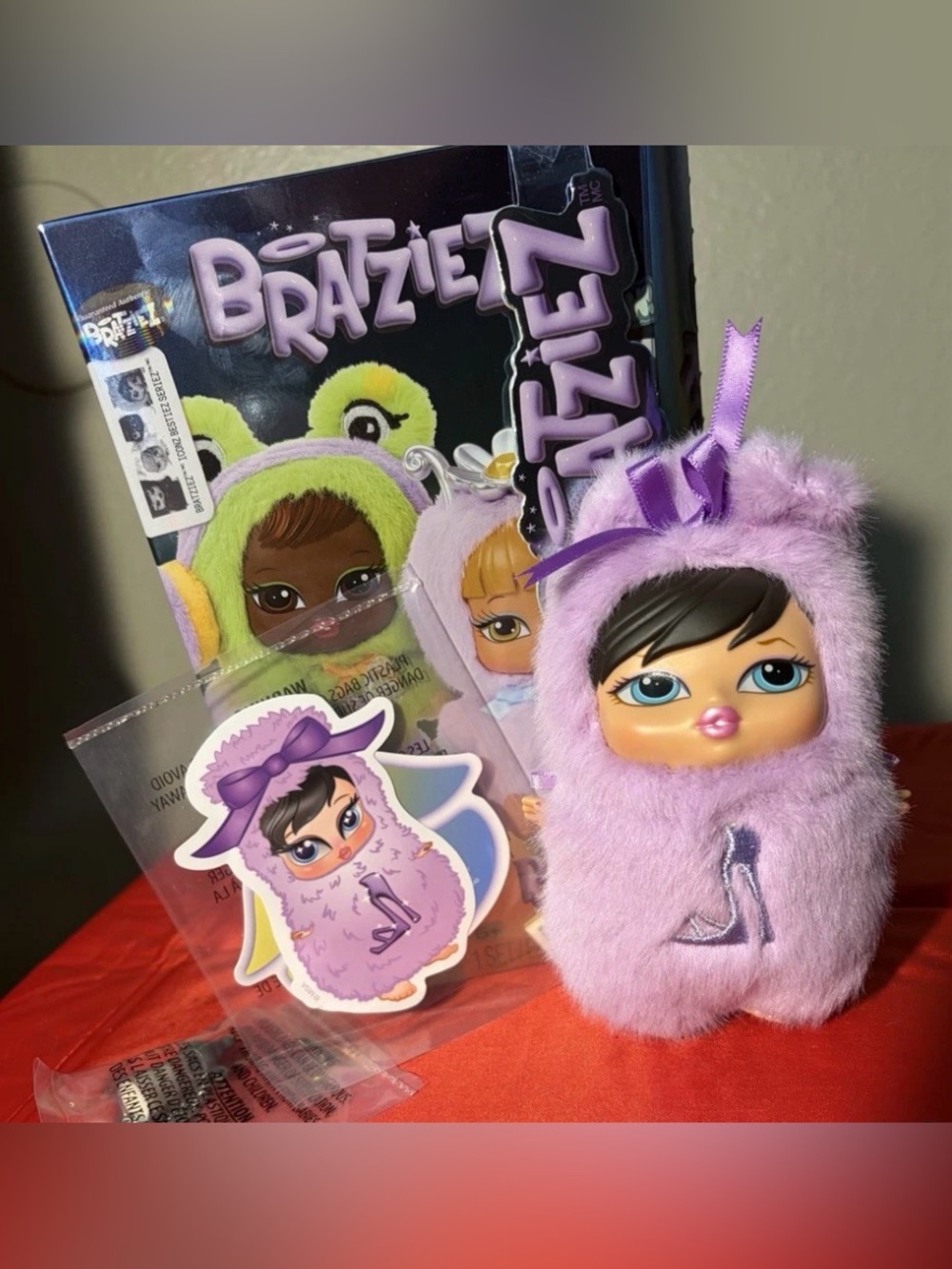 Bratzie secret Dana Sugar Shoes 4in Mini Fashion Doll Purple